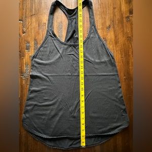 Lululemon tank top